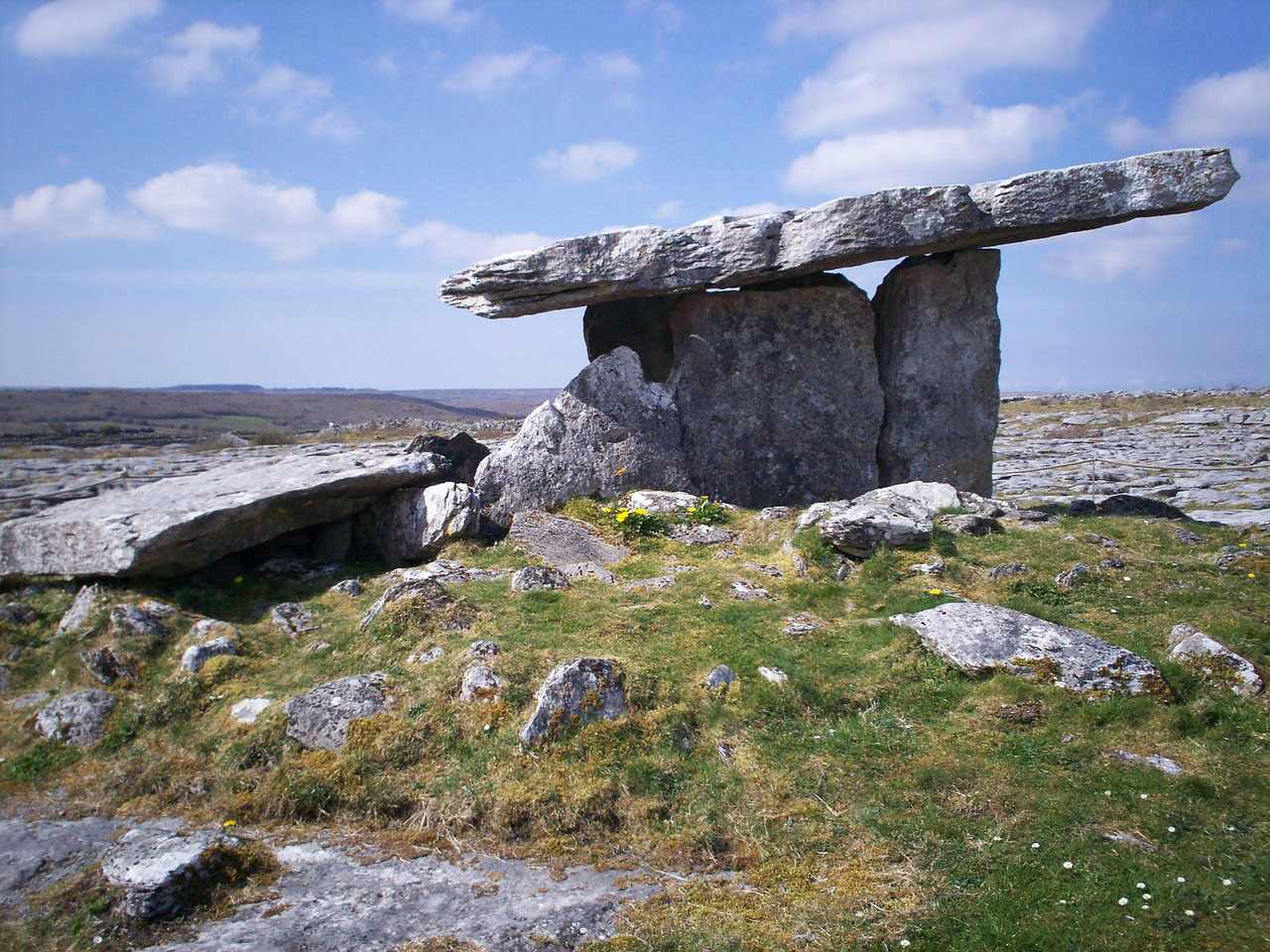 dolmen-1.jpg